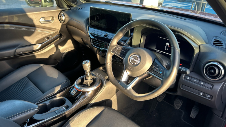 Nissan Juke 1.0 DiG-T Tekna 5dr Petrol Hatchback